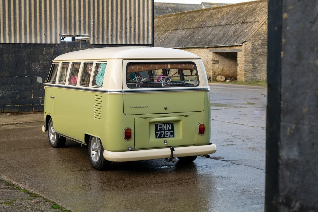 1965 Volkswagen Split-Window Bus - Image 6 of 30