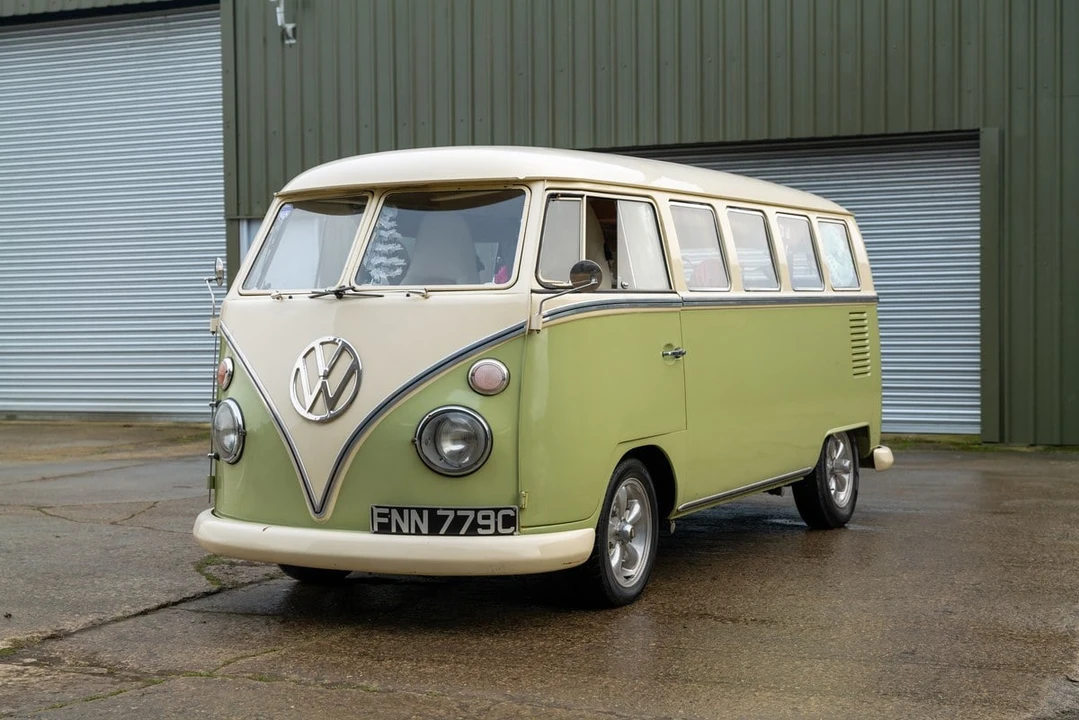 1965 Volkswagen Split-Window Bus - Image 3 of 30