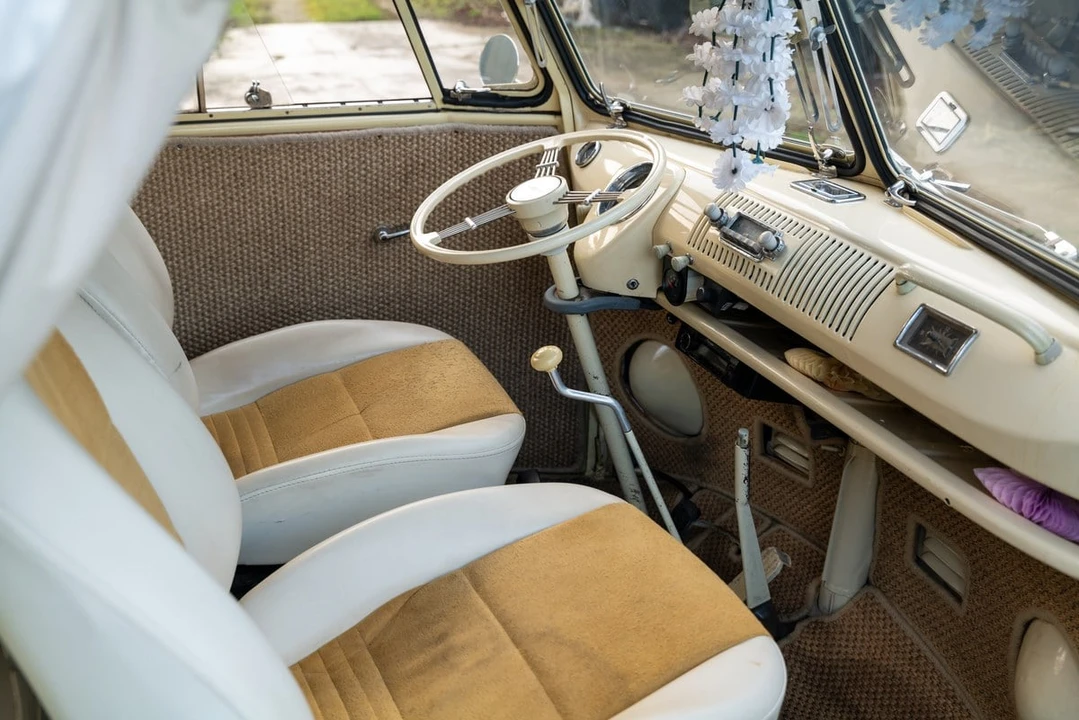 1965 Volkswagen Split-Window Bus - Image 15 of 30