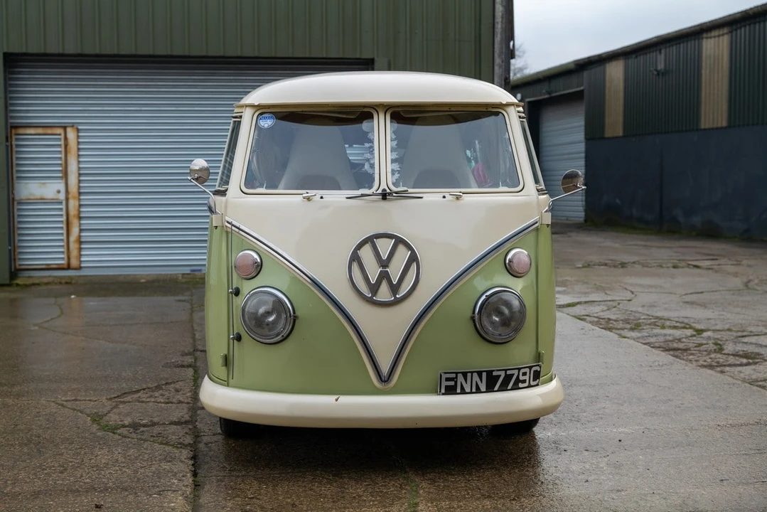1965 Volkswagen Split-Window Bus - Image 2 of 30