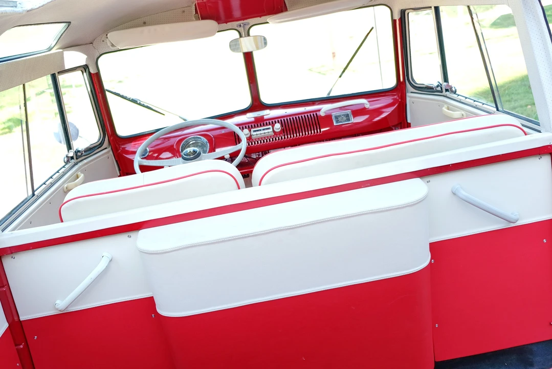 1965 Volkswagen Split-Window Bus - Image 23 of 31