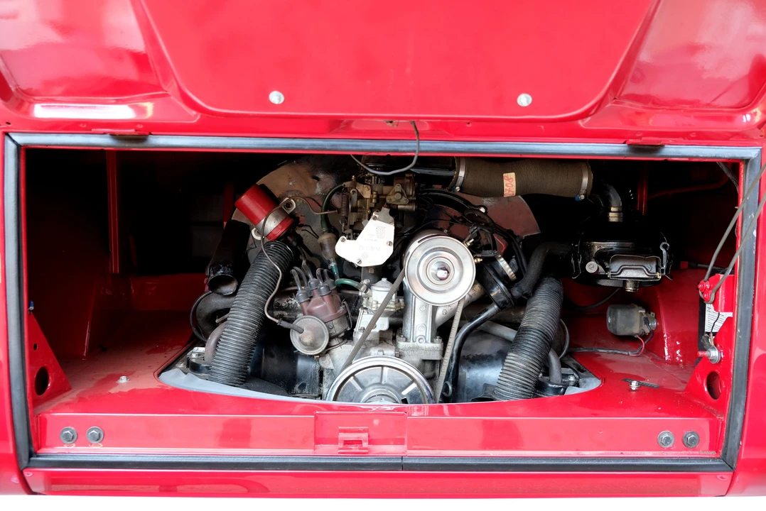 1965 Volkswagen Split-Window Bus - Image 14 of 31