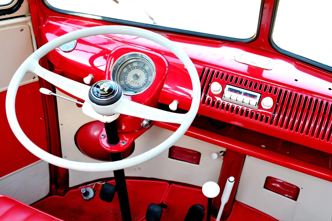 1965 Volkswagen Split-Window Bus - Image 20 of 31
