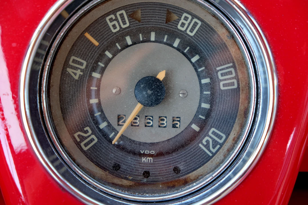 1965 Volkswagen Split-Window Bus - Image 18 of 31