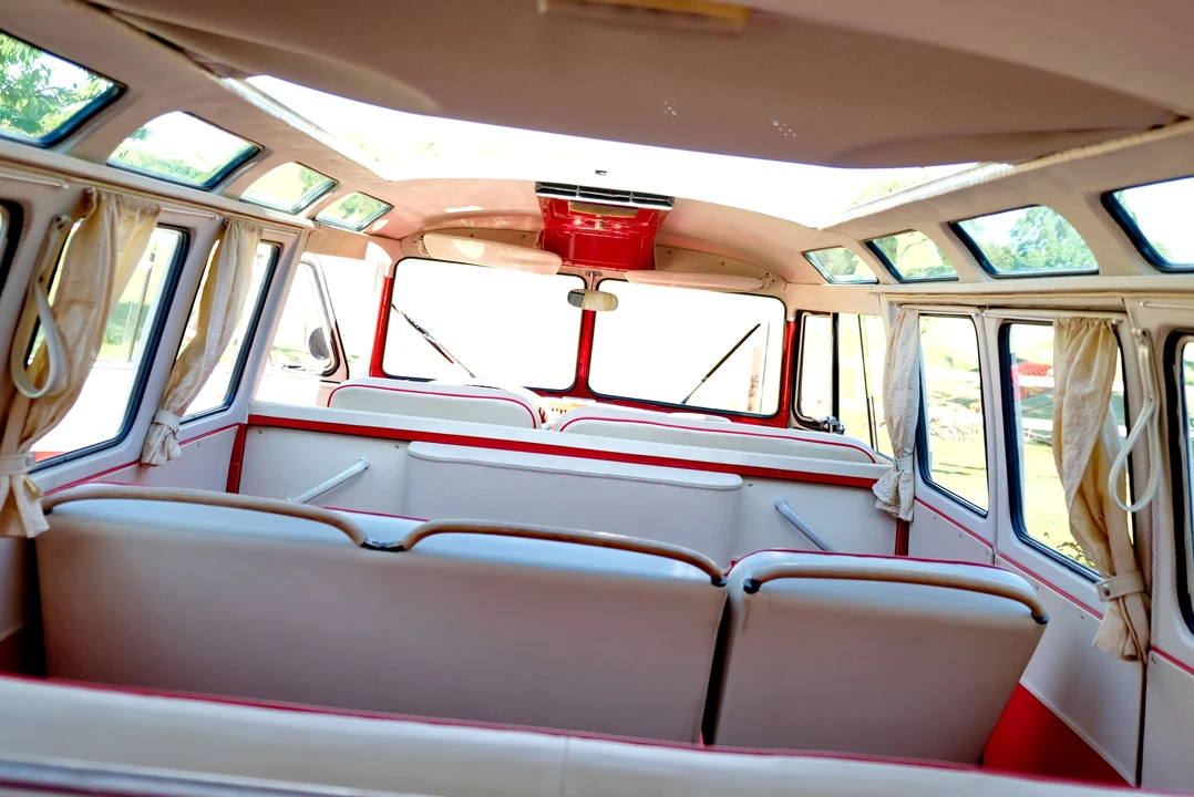 1965 Volkswagen Split-Window Bus - Image 9 of 31