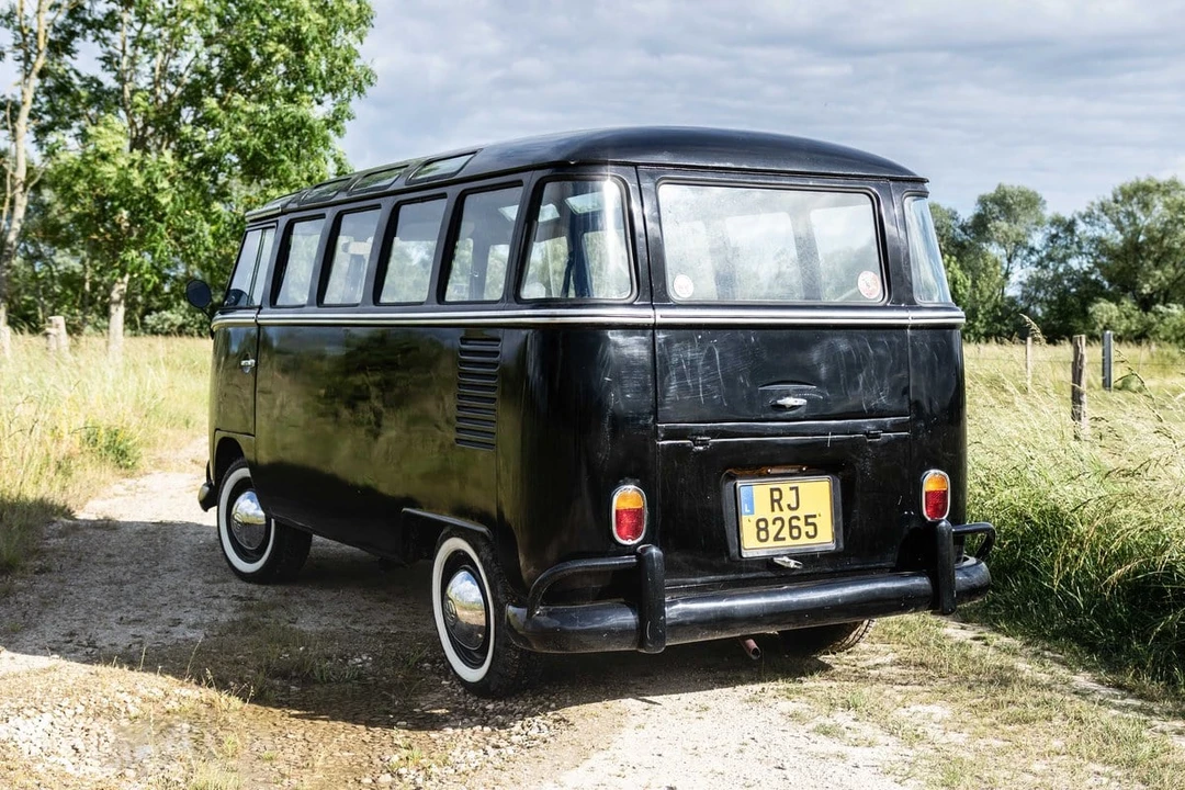 1965 Volkswagen Split-Window Bus - Image 8 of 31