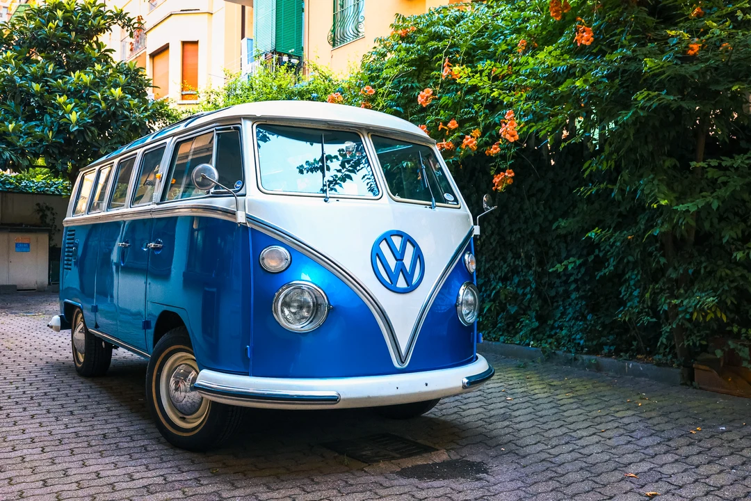 1965 Volkswagen Split-Window Camper - Image 6 of 31