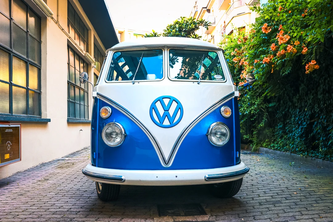 1965 Volkswagen Split-Window Camper - Image 2 of 31