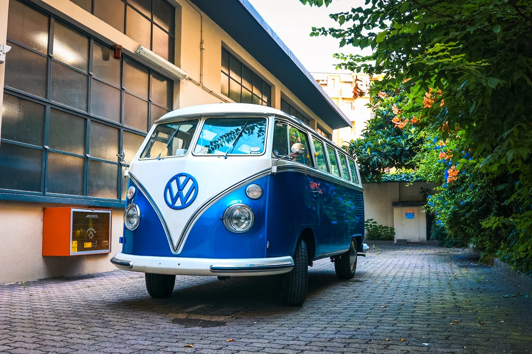 1965 Volkswagen Split-Window Camper - Image 7 of 31