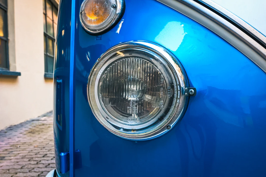 1965 Volkswagen Split-Window Camper - Image 11 of 31