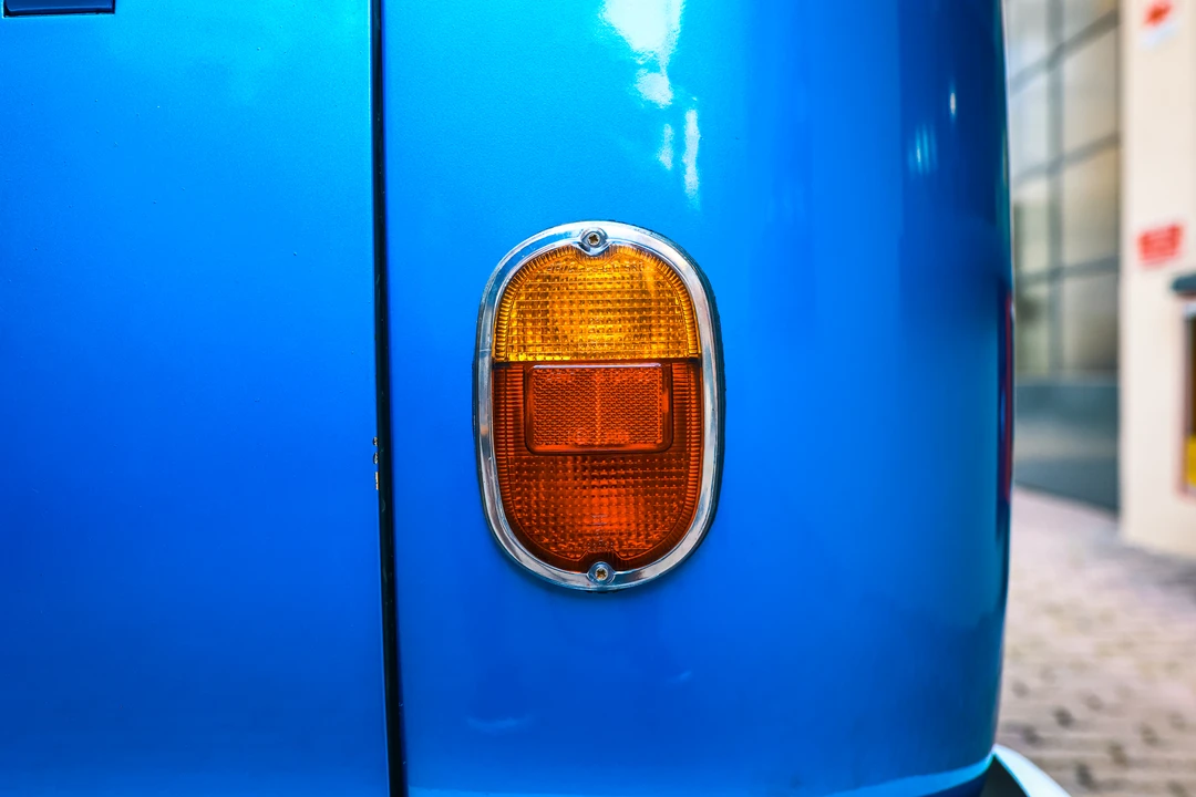 1965 Volkswagen Split-Window Camper - Image 22 of 31