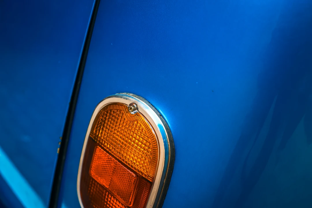 1965 Volkswagen Split-Window Camper - Image 23 of 31