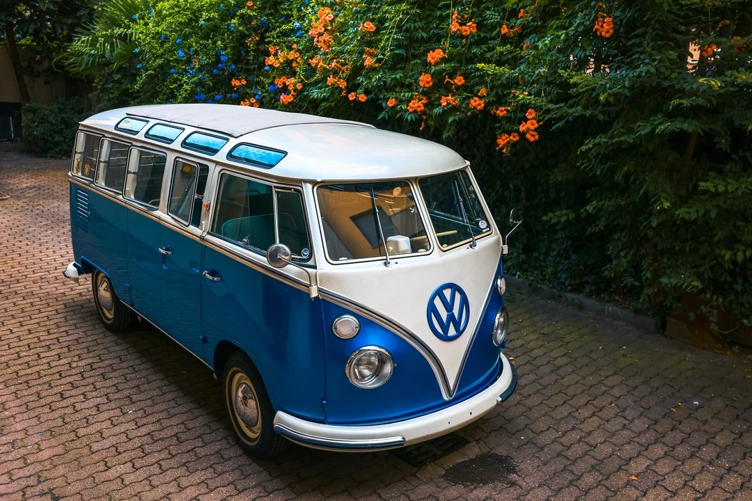 1965 Volkswagen Split-Window Camper - Image 3 of 31