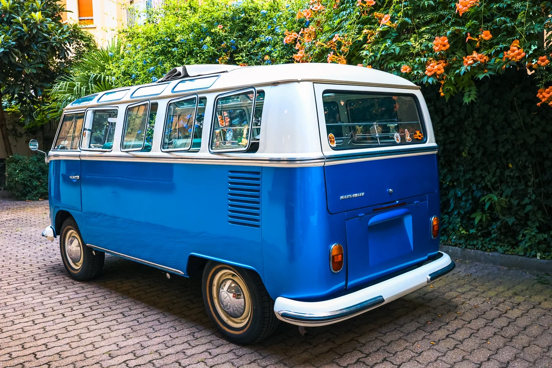1965 Volkswagen Split-Window Camper - Image 5 of 31