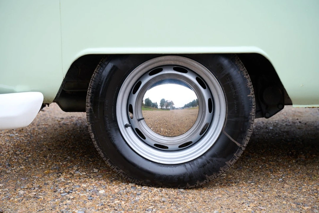 1965 Volkswagen Split-Window Camper - Image 15 of 30