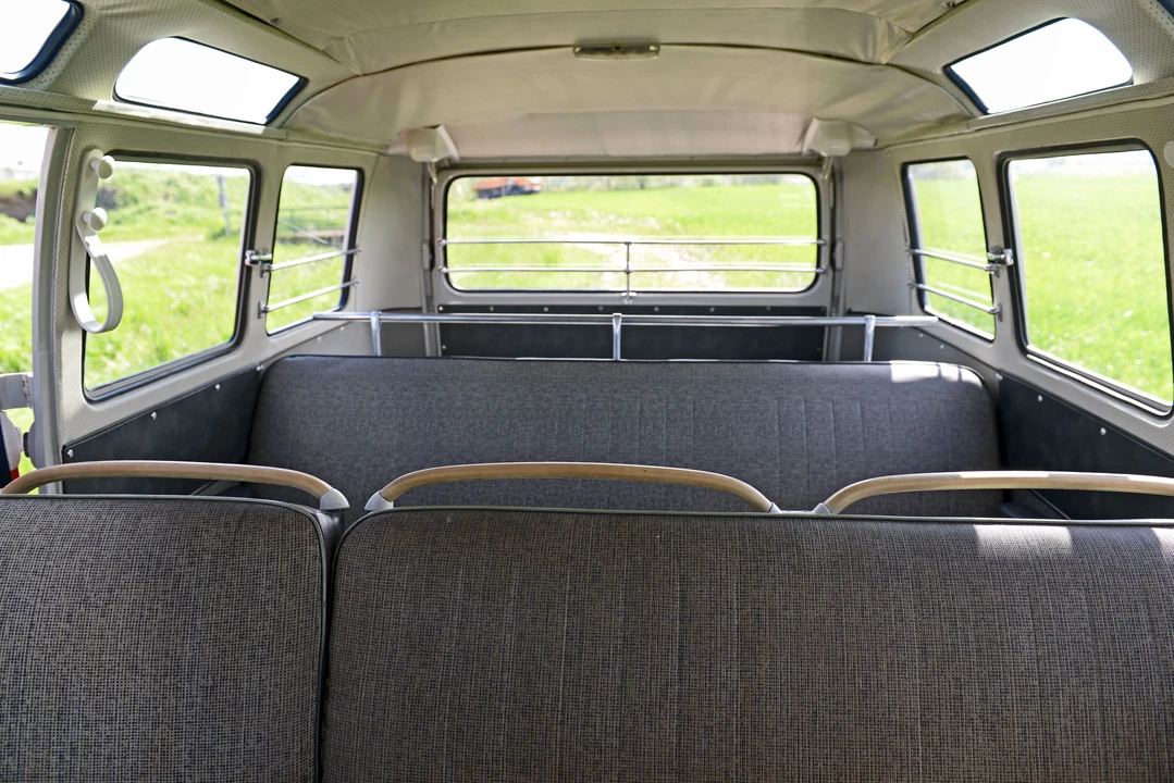 1965 Volkswagen Split-Window Bus - Image 27 of 31