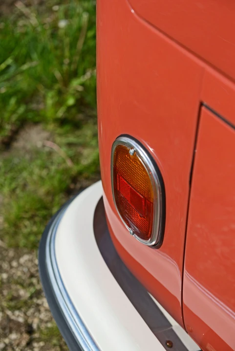 1965 Volkswagen Split-Window Bus - Image 8 of 31