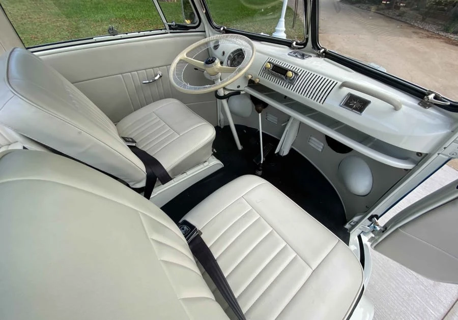 1965 Volkswagen Split-Window Bus - Image 4 of 14
