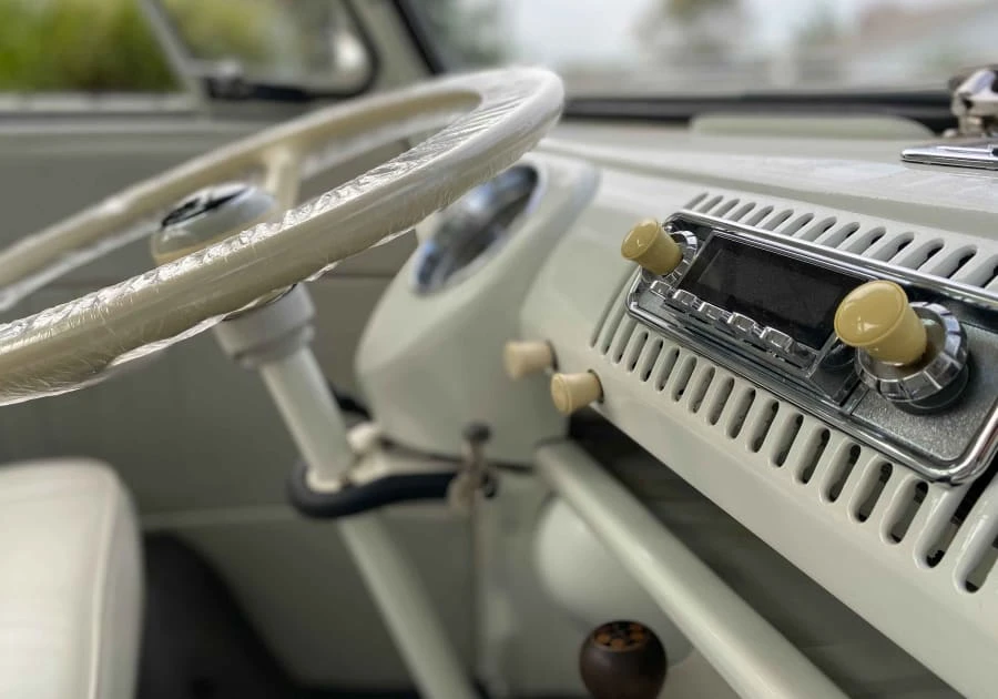 1965 Volkswagen Split-Window Bus - Image 5 of 14