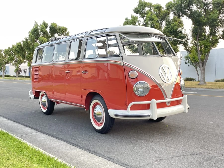 1965 Volkswagen Split-Window Bus - Image 15 of 31