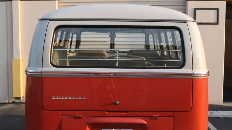 1965 Volkswagen Split-Window Bus - Image 25 of 31