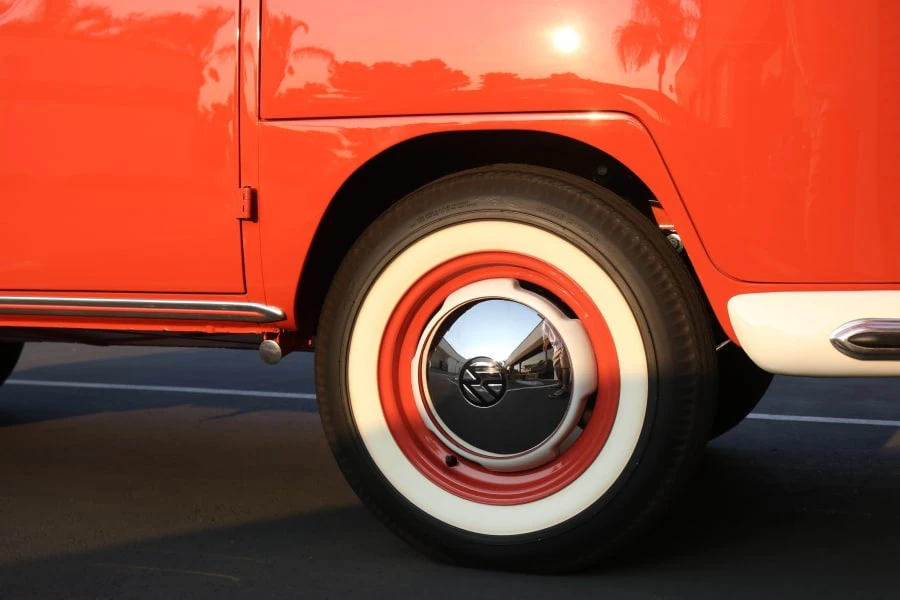 1965 Volkswagen Split-Window Bus - Image 30 of 31