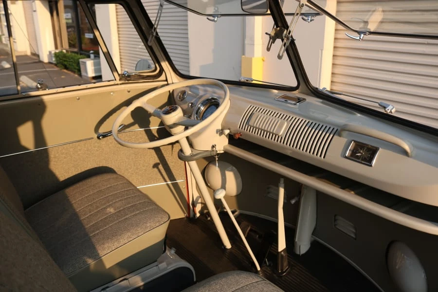 1965 Volkswagen Split-Window Bus - Image 4 of 31