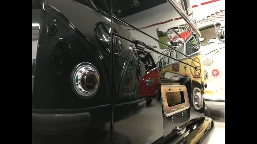 1965 Volkswagen Split-Window Bus - Image 22 of 25