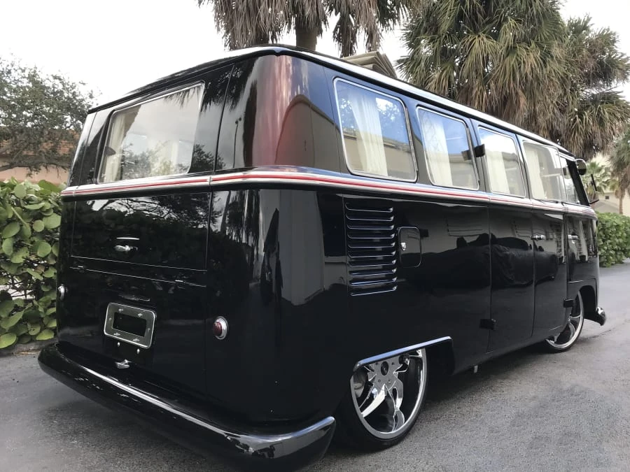 1965 Volkswagen Split-Window Bus - Image 3 of 11