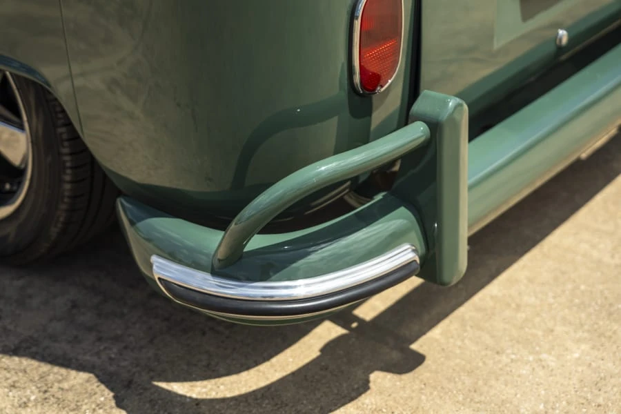 1965 Volkswagen Split-Window Bus - Image 17 of 31