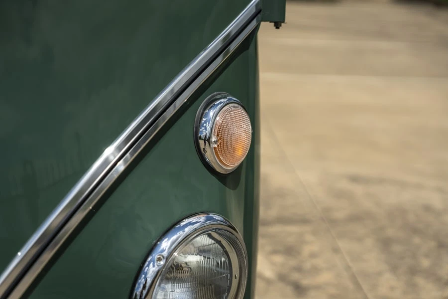 1965 Volkswagen Split-Window Bus - Image 13 of 31