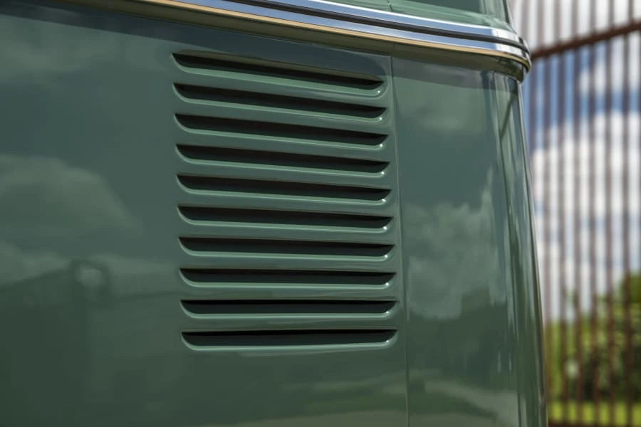 1965 Volkswagen Split-Window Bus - Image 19 of 31