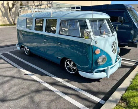 1965 Volkswagen 11 Window Show Bus