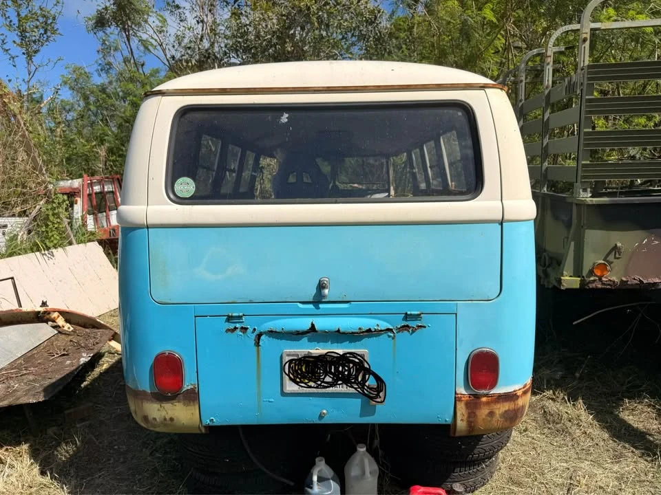 1965 Volkswagen Split-Window Bus - Image 4 of 15