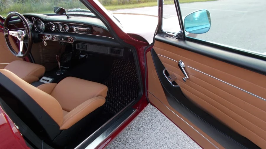 1965 Volvo 1800S - Image 5 of 12