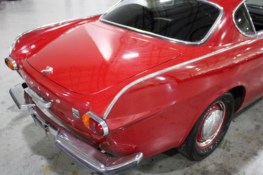 1965 Volvo 1800S - Image 11 of 12