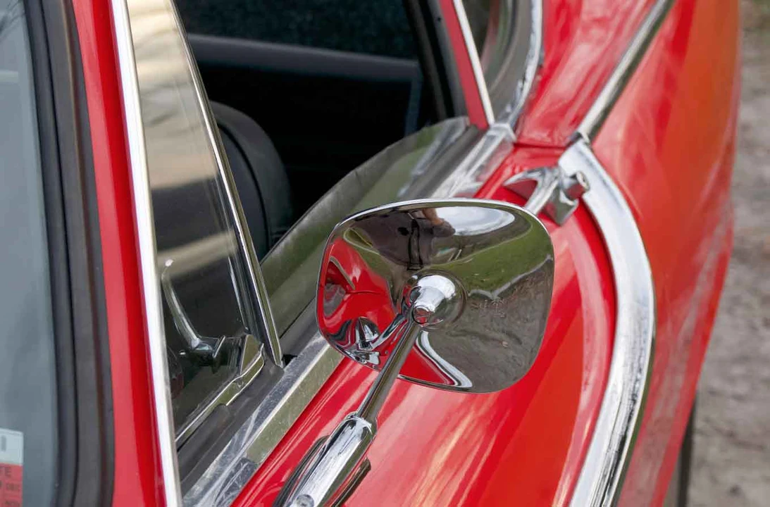 1965 Volvo 1800S - Image 29 of 31