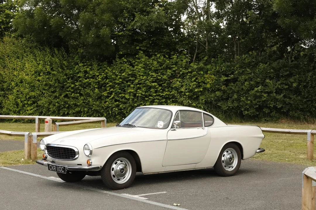 1965 Volvo 1800S - Image 12 of 30