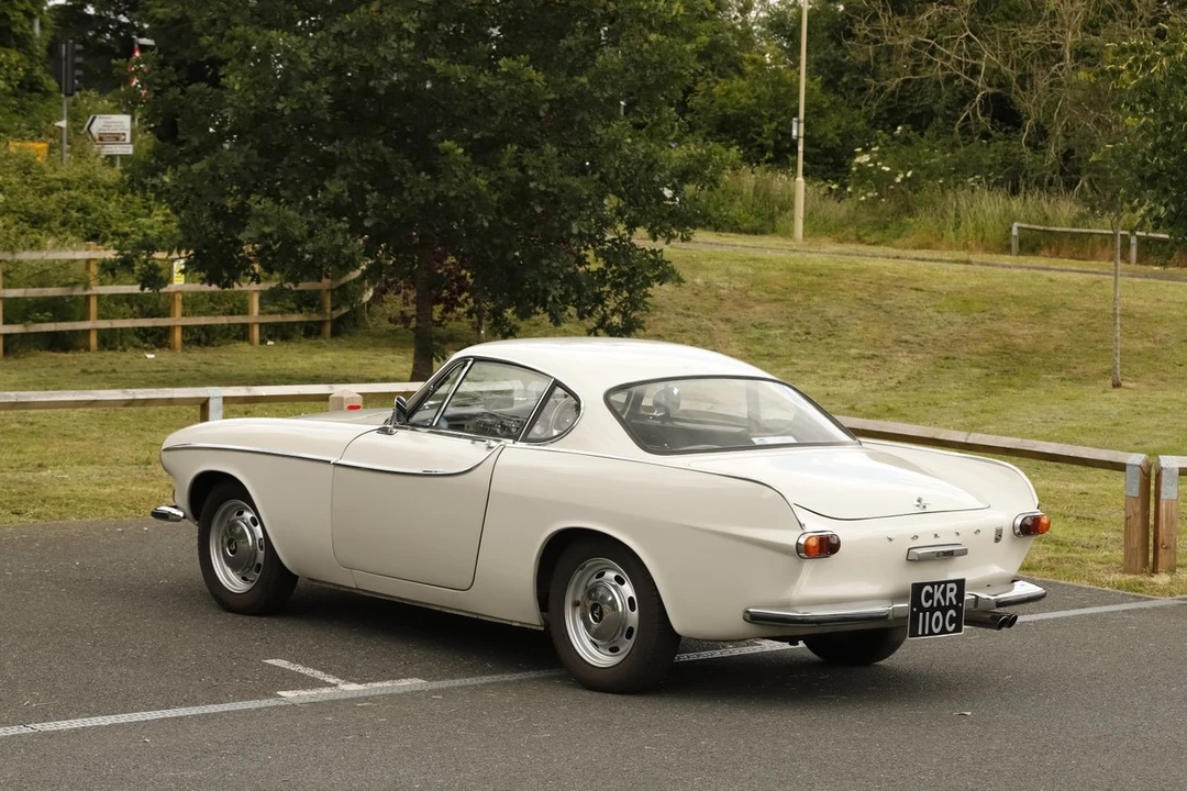 1965 Volvo 1800S - Image 16 of 30