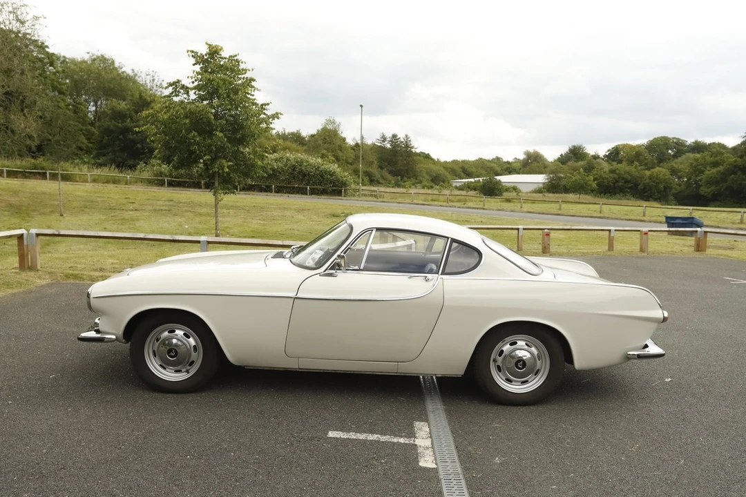 1965 Volvo 1800S - Image 23 of 30