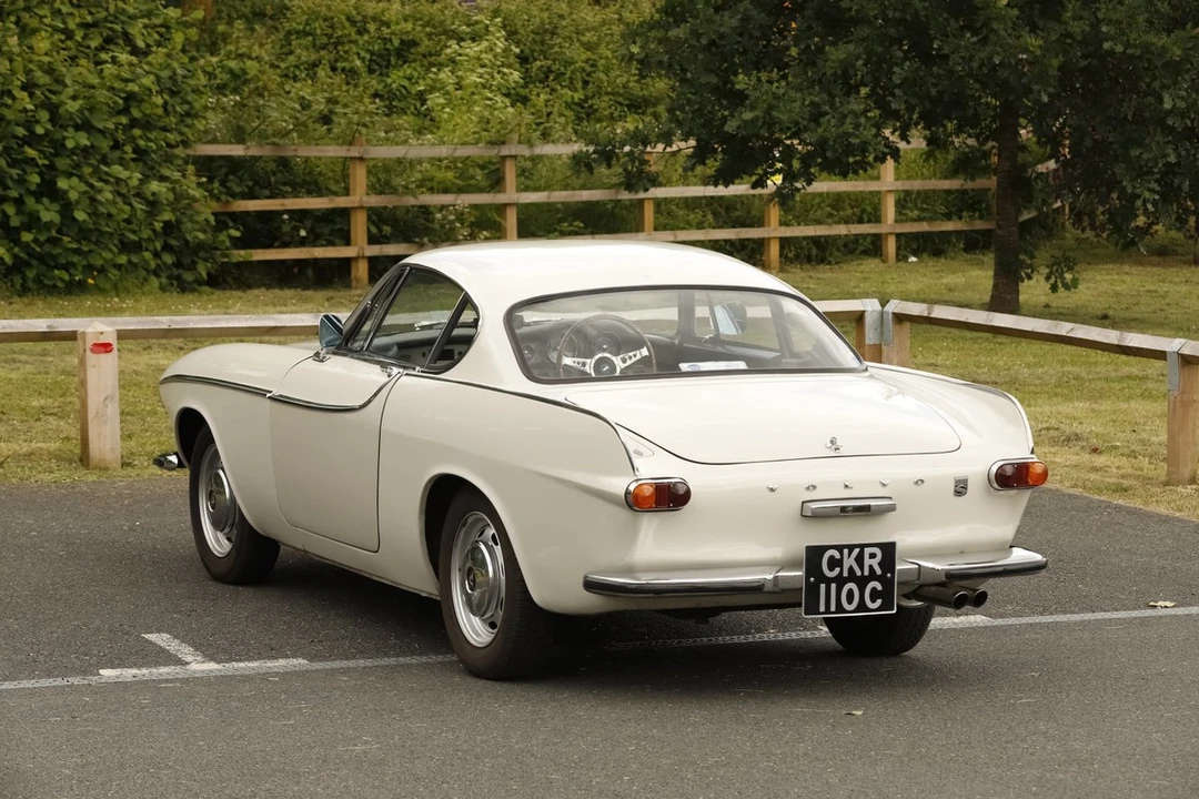 1965 Volvo 1800S - Image 9 of 30