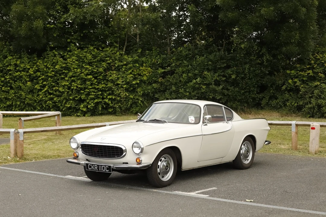 1965 Volvo 1800S - Image 11 of 30
