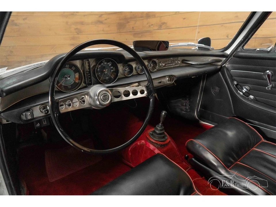1965 Volvo 1800S - Image 3 of 29