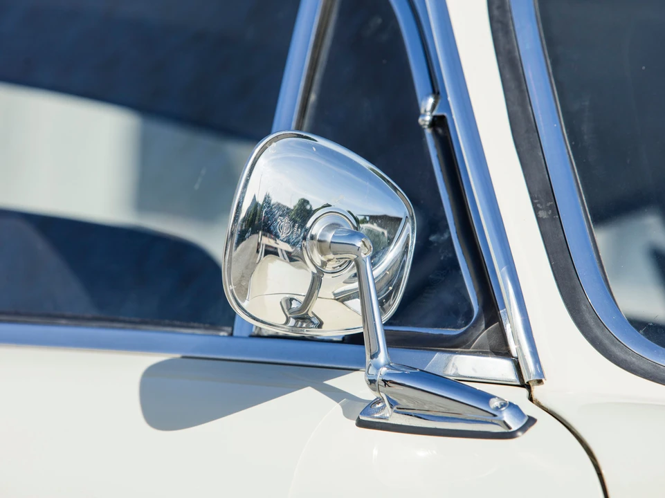 1965 Volvo 1800S - Image 24 of 31