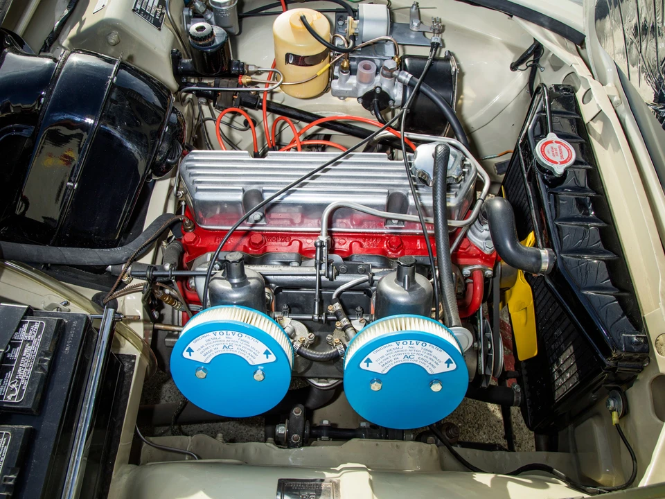 1965 Volvo 1800S - Image 9 of 31