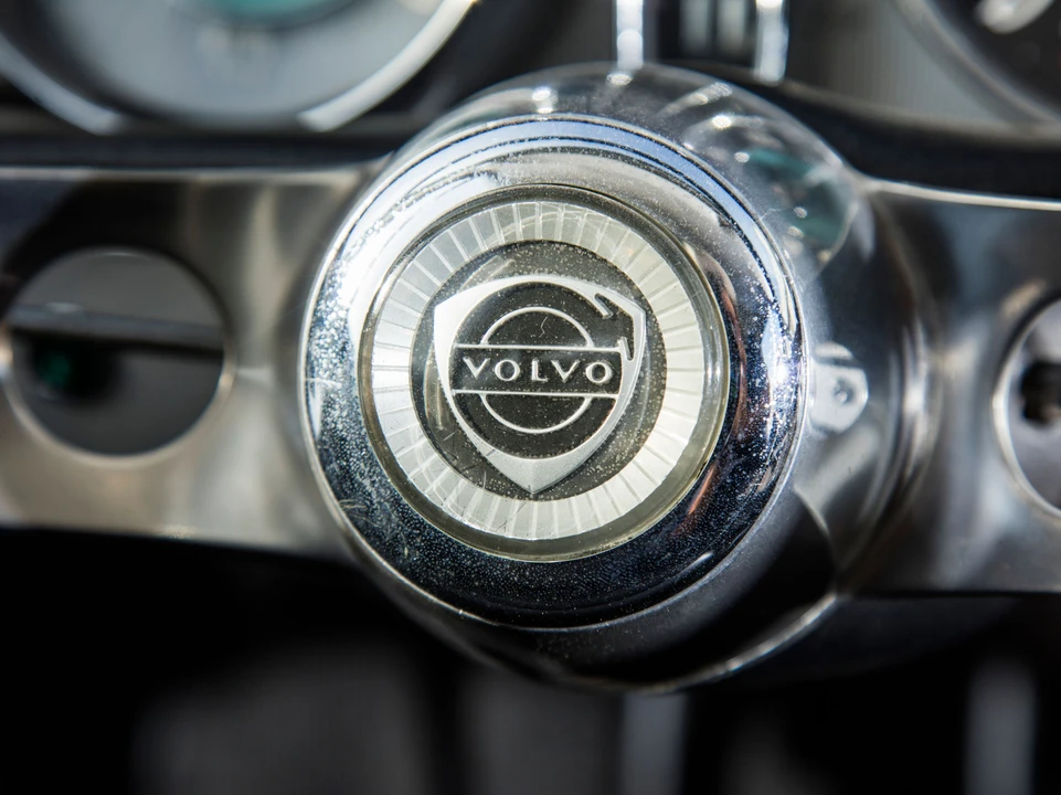 1965 Volvo 1800S - Image 11 of 31