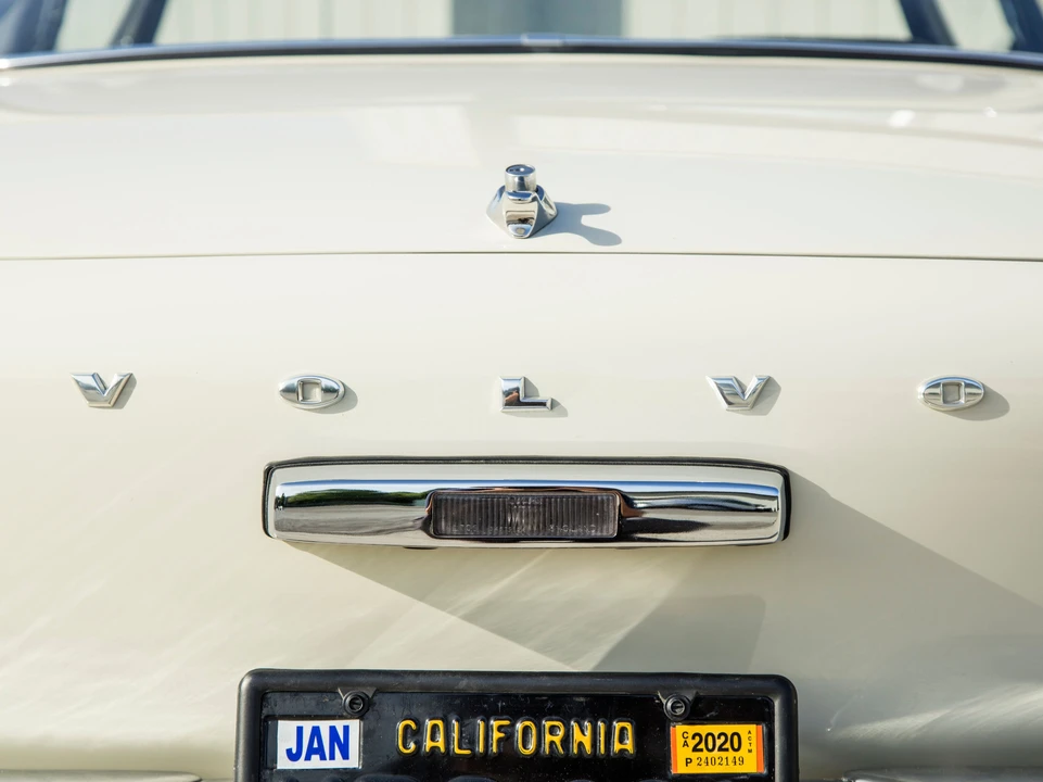 1965 Volvo 1800S - Image 26 of 31