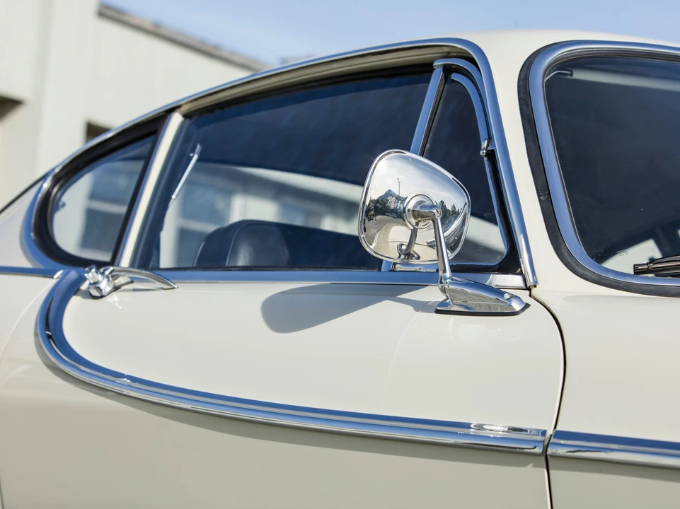 1965 Volvo 1800S - Image 29 of 31