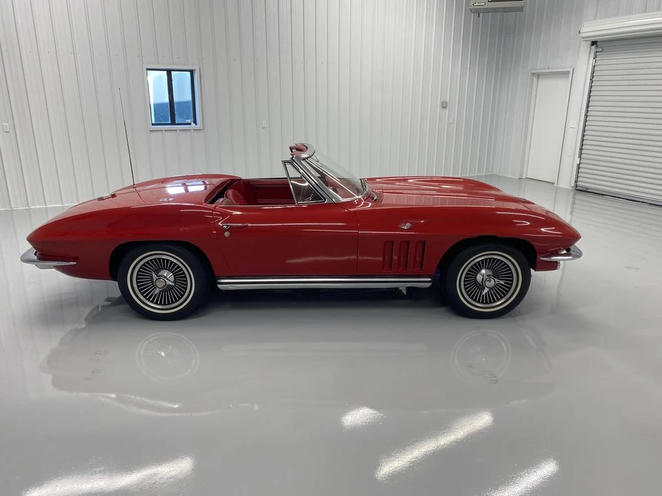1965 Chevrolet Corvette C2 - Image 6 of 24