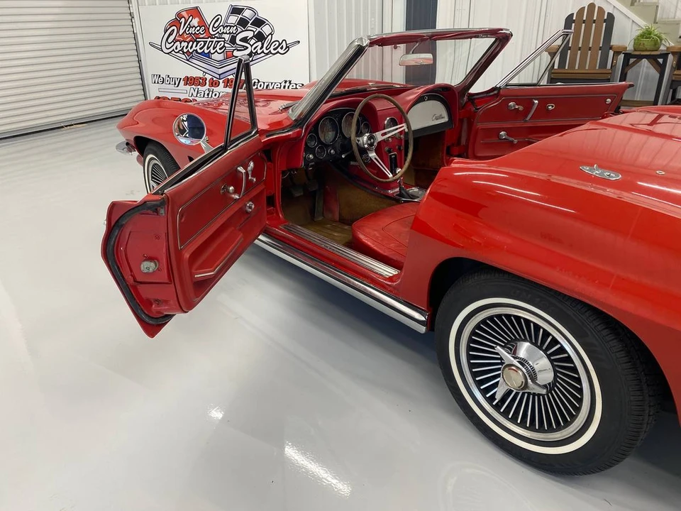 1965 Chevrolet Corvette C2 - Image 10 of 24